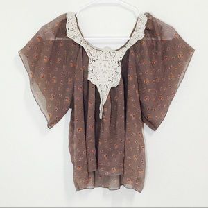 Gorgeous Rheea & Co Boho Crochet Blouse!